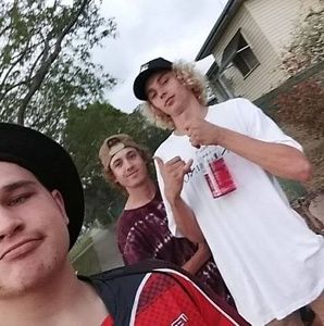 Meet your Posher, Lockie